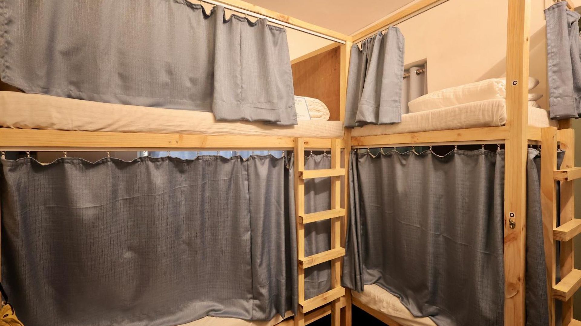 Hostel Locomo Mini - 9 Mins From Airport *