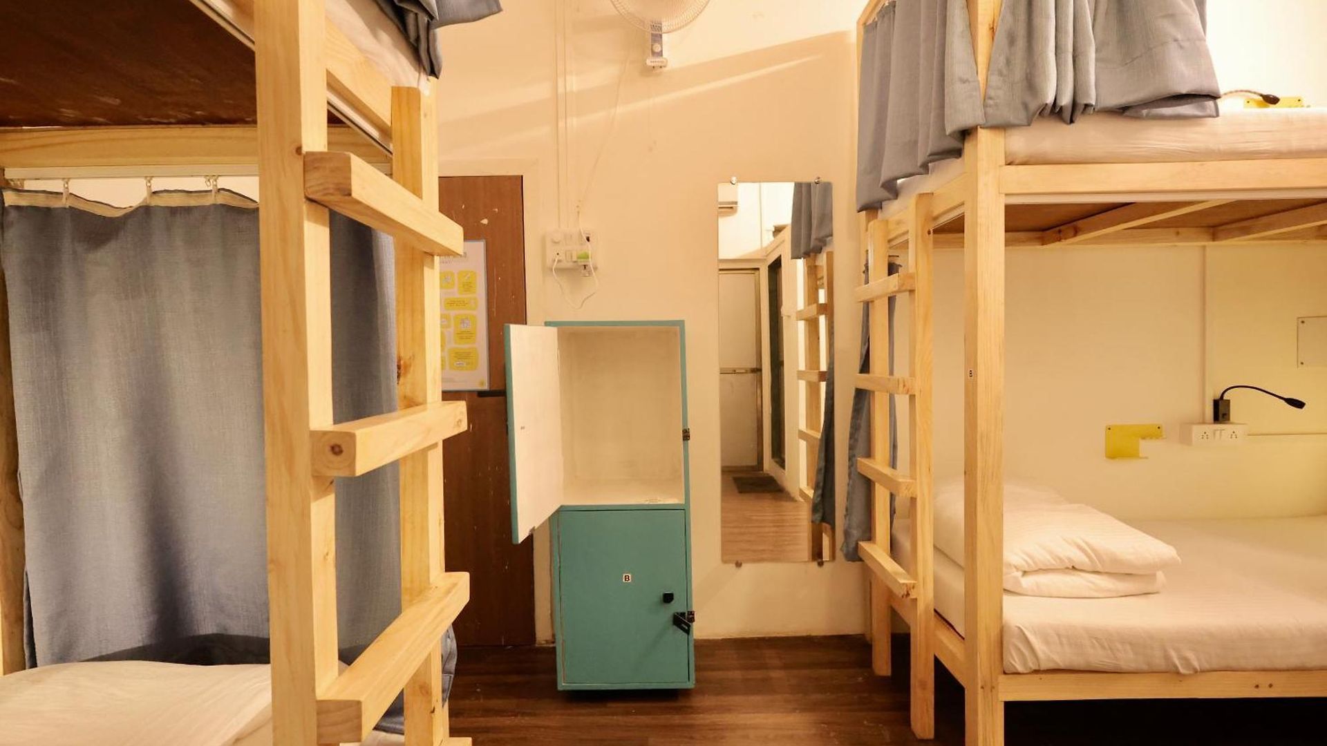Hostel Locomo Mini - 9 Mins From Airport