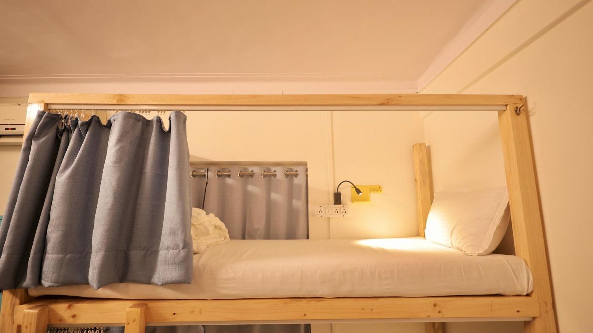 Hostel Locomo Mini - 9 Mins From Airport