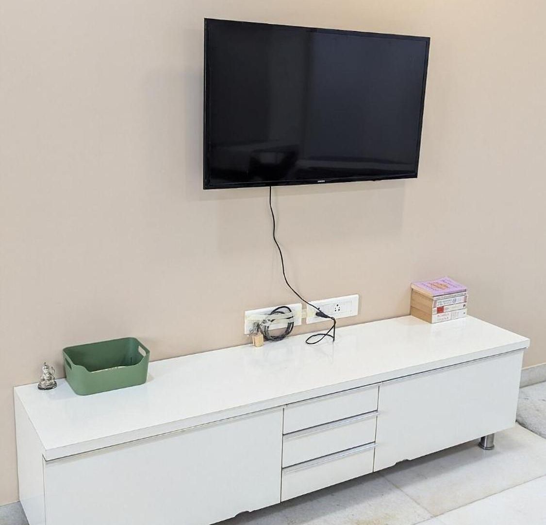 Cozy & Comfy 1bhk Great Location Apartment