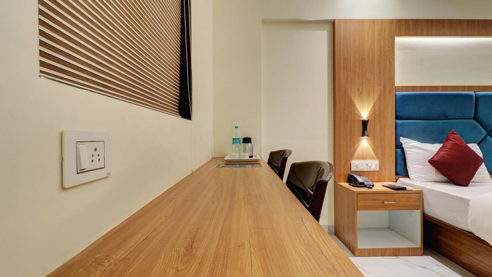 Kurla Residency 3*