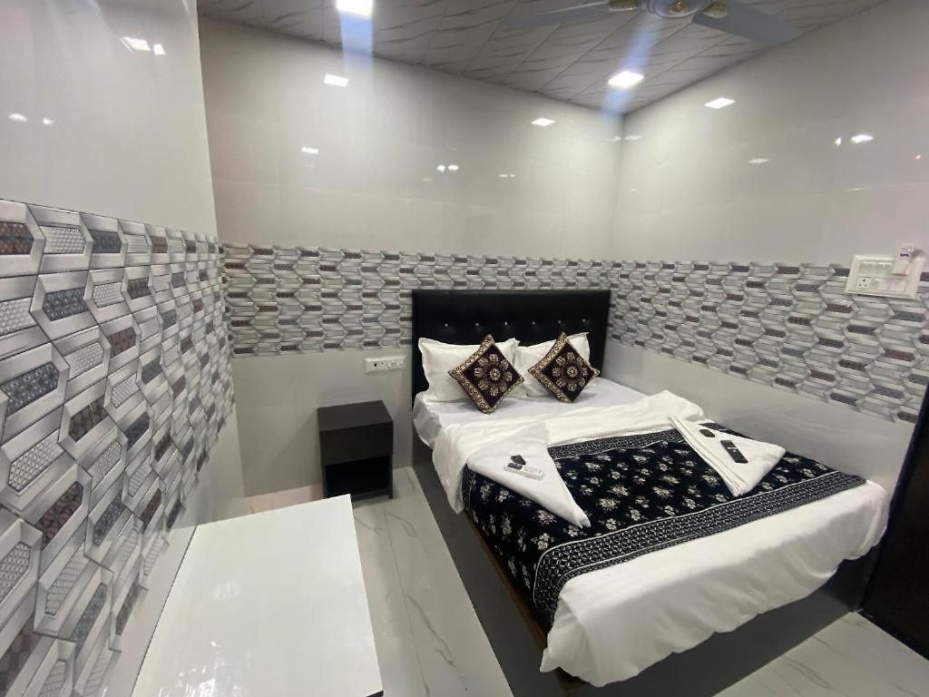 O Sai Residency 3*