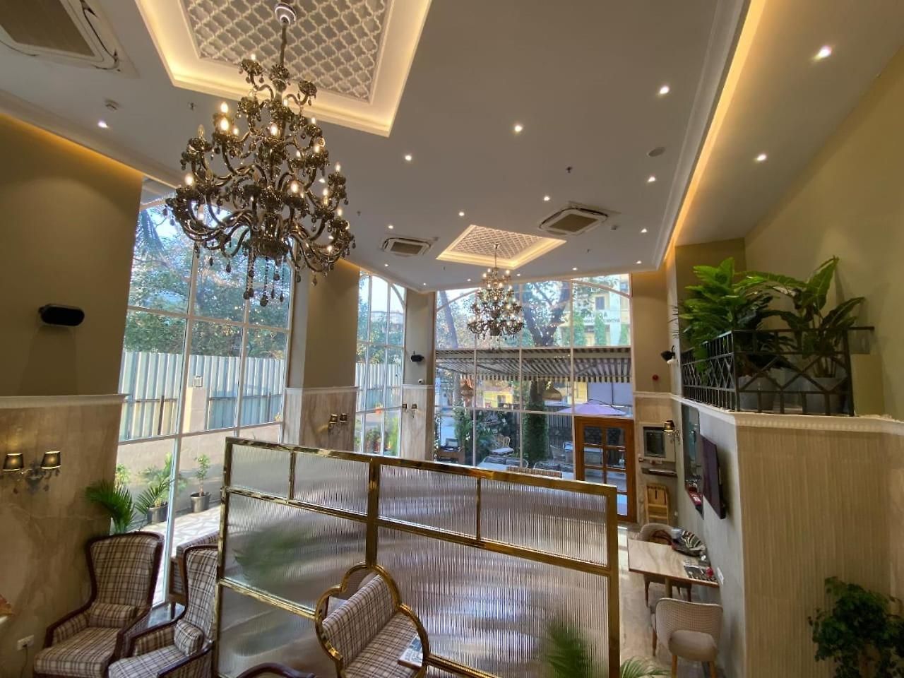 Hotel House Mindspace Malad 4*
