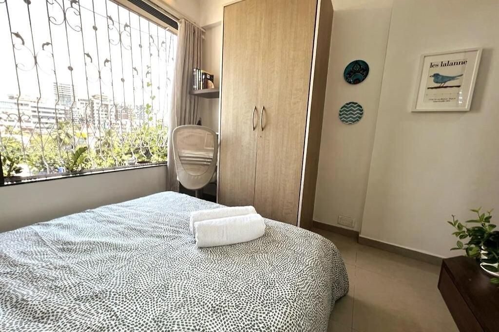 Marita 701 Bandra Beauty 2 Bed 2 Bath Sea View Parking