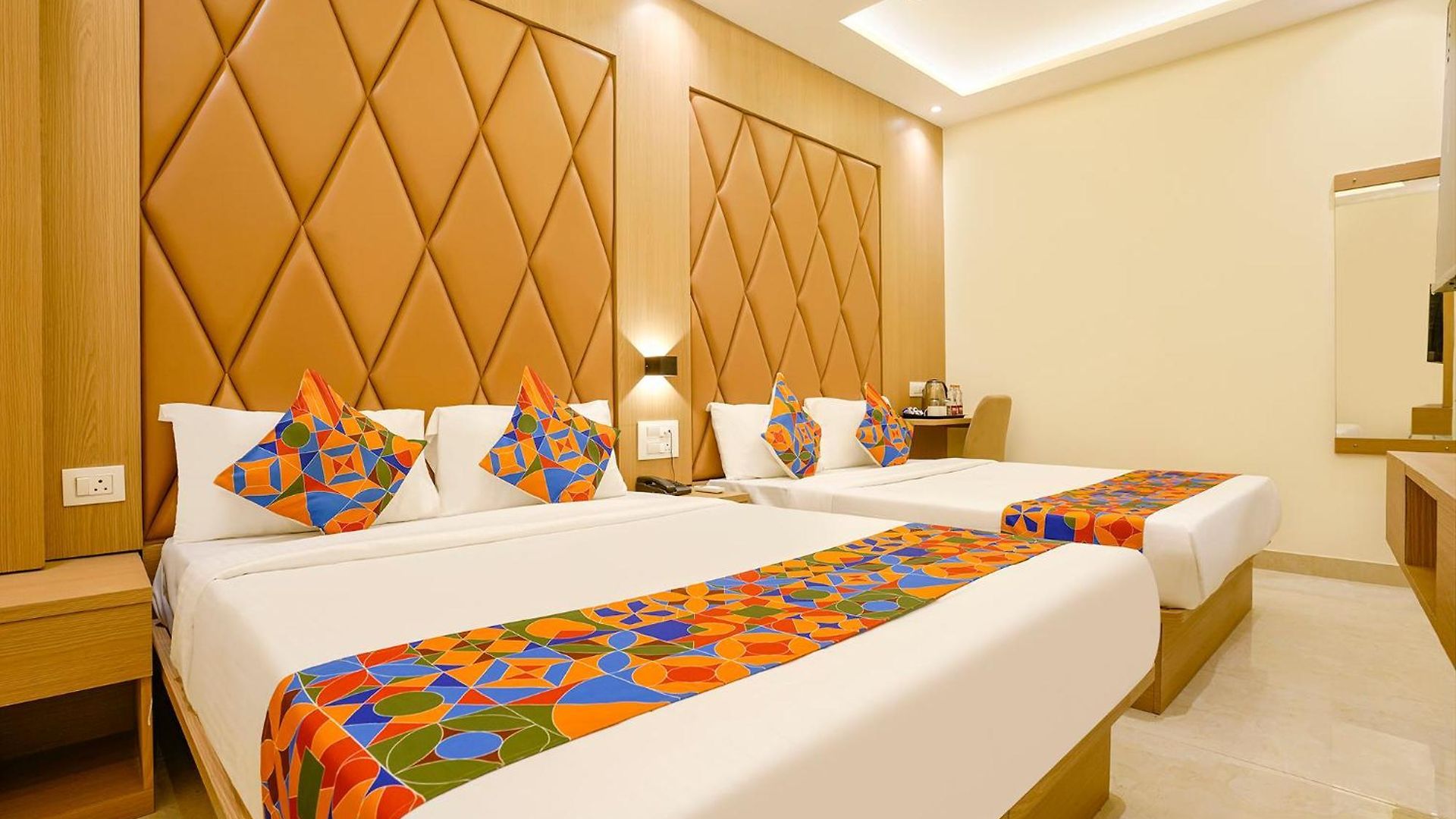 Fabhotel Prime Palm Grove - Nr Bkc Hotel