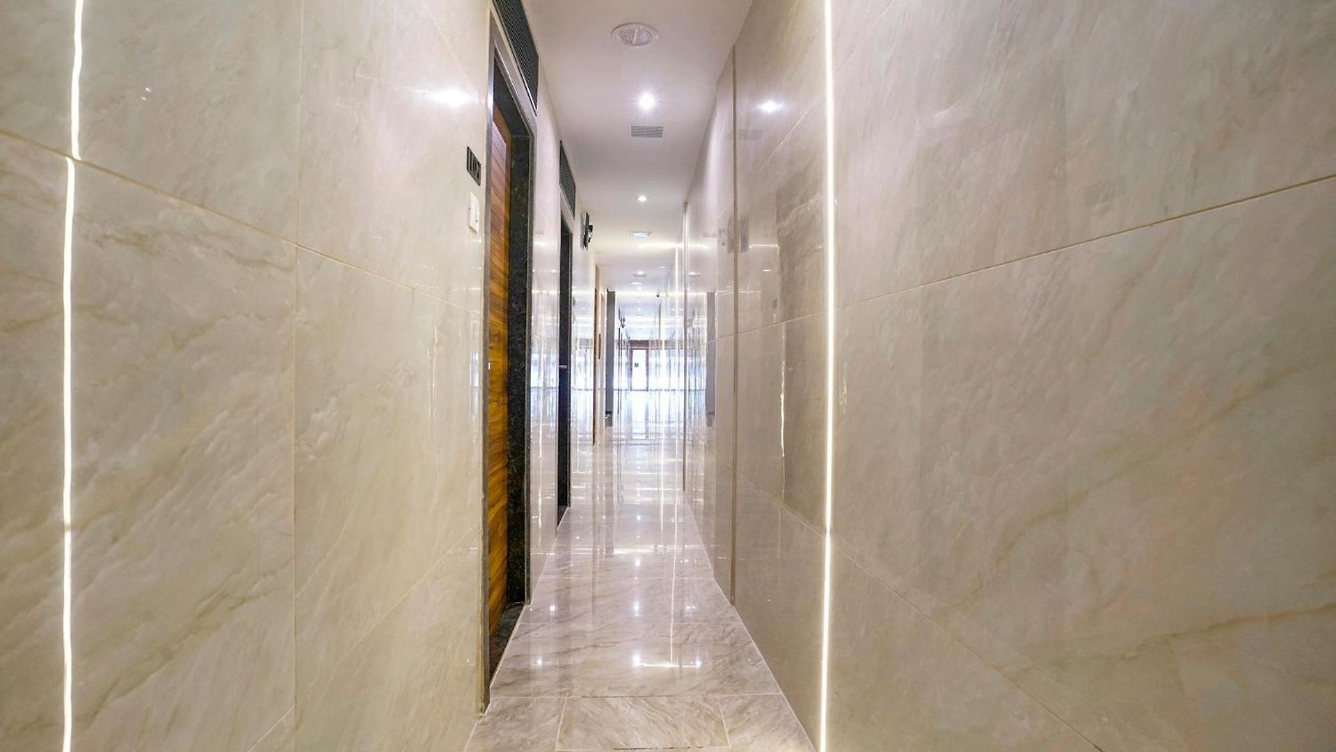 Fabhotel Prime Palm Grove - Nr Bkc 2* Mumbai