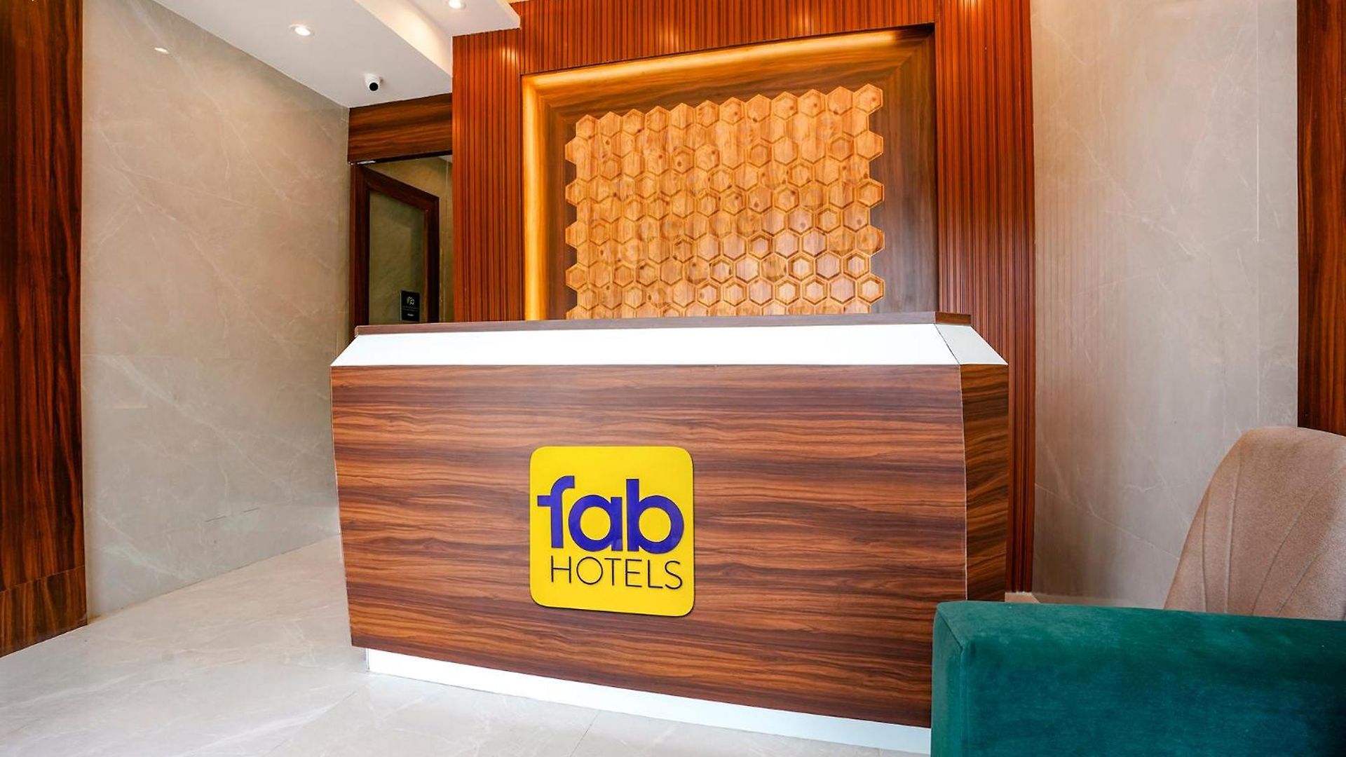 Hotel Fabhotel Prime Palm Grove - Nr Bkc