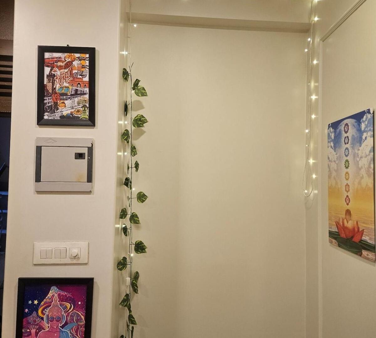 Cozy Rose Peaceful Village Retreat In Bandra *