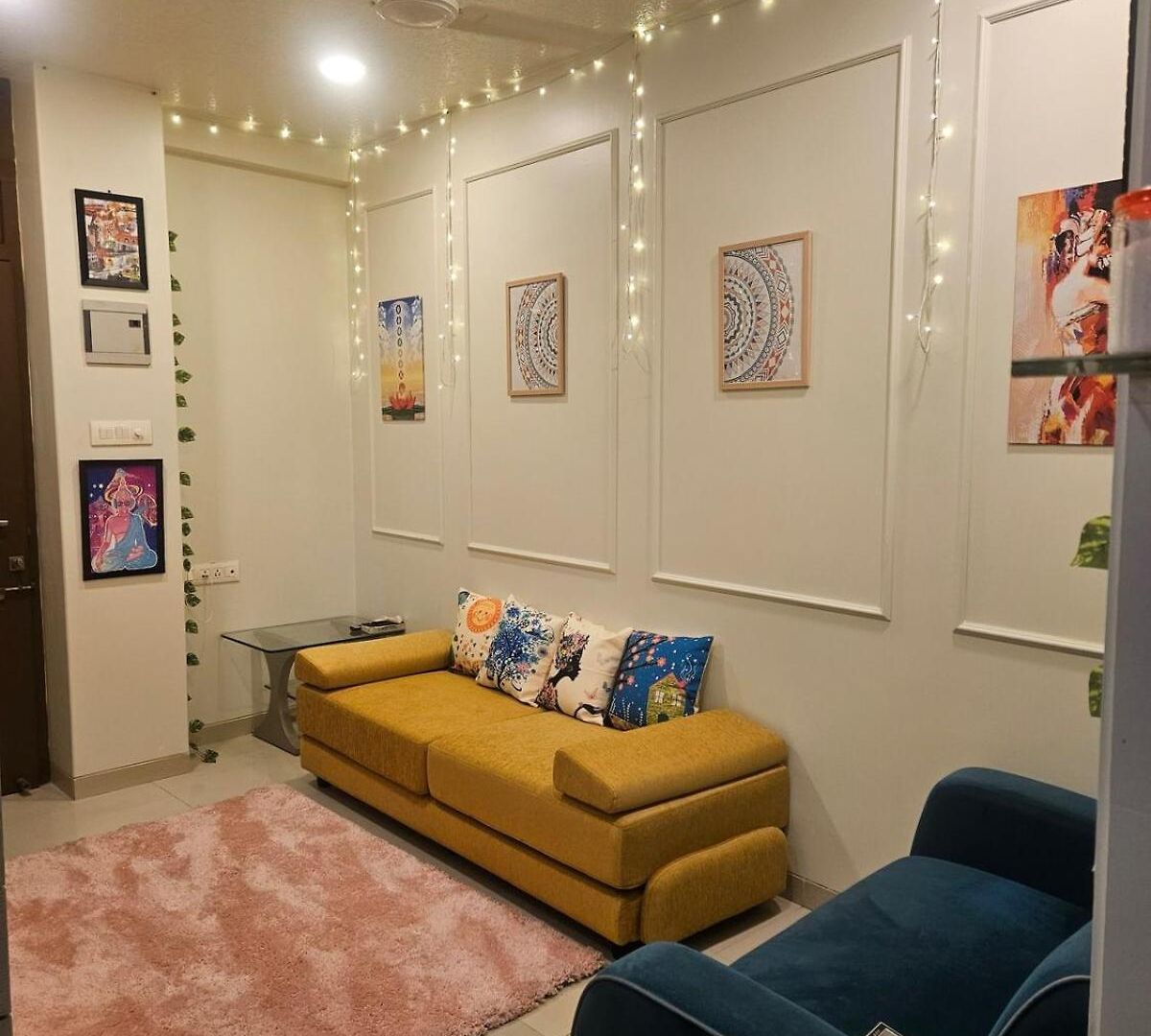 Cozy Rose Peaceful Village Retreat In Bandra Apartment *