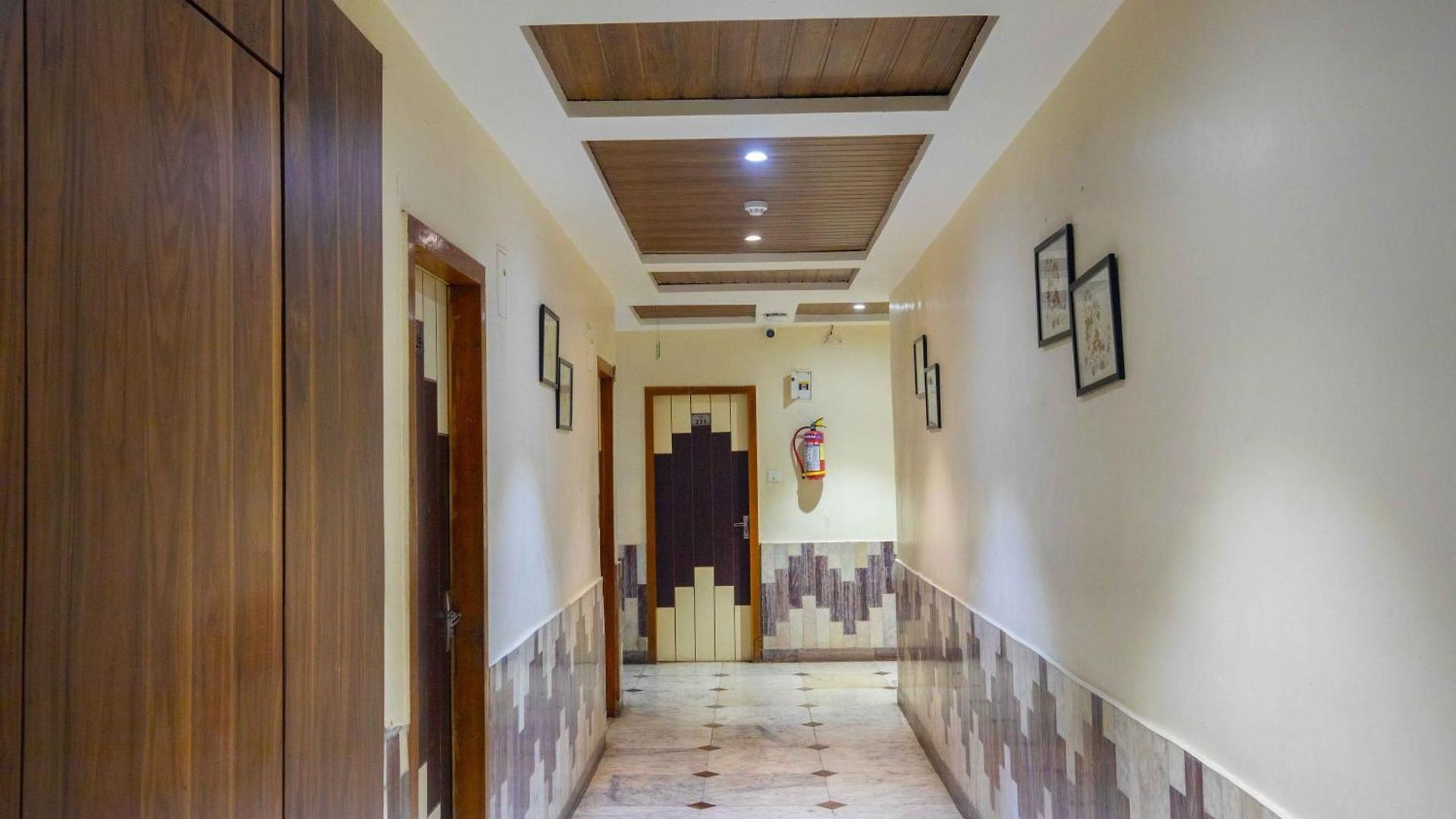 Hotel Treebo Hiramani Parel Lalbaug