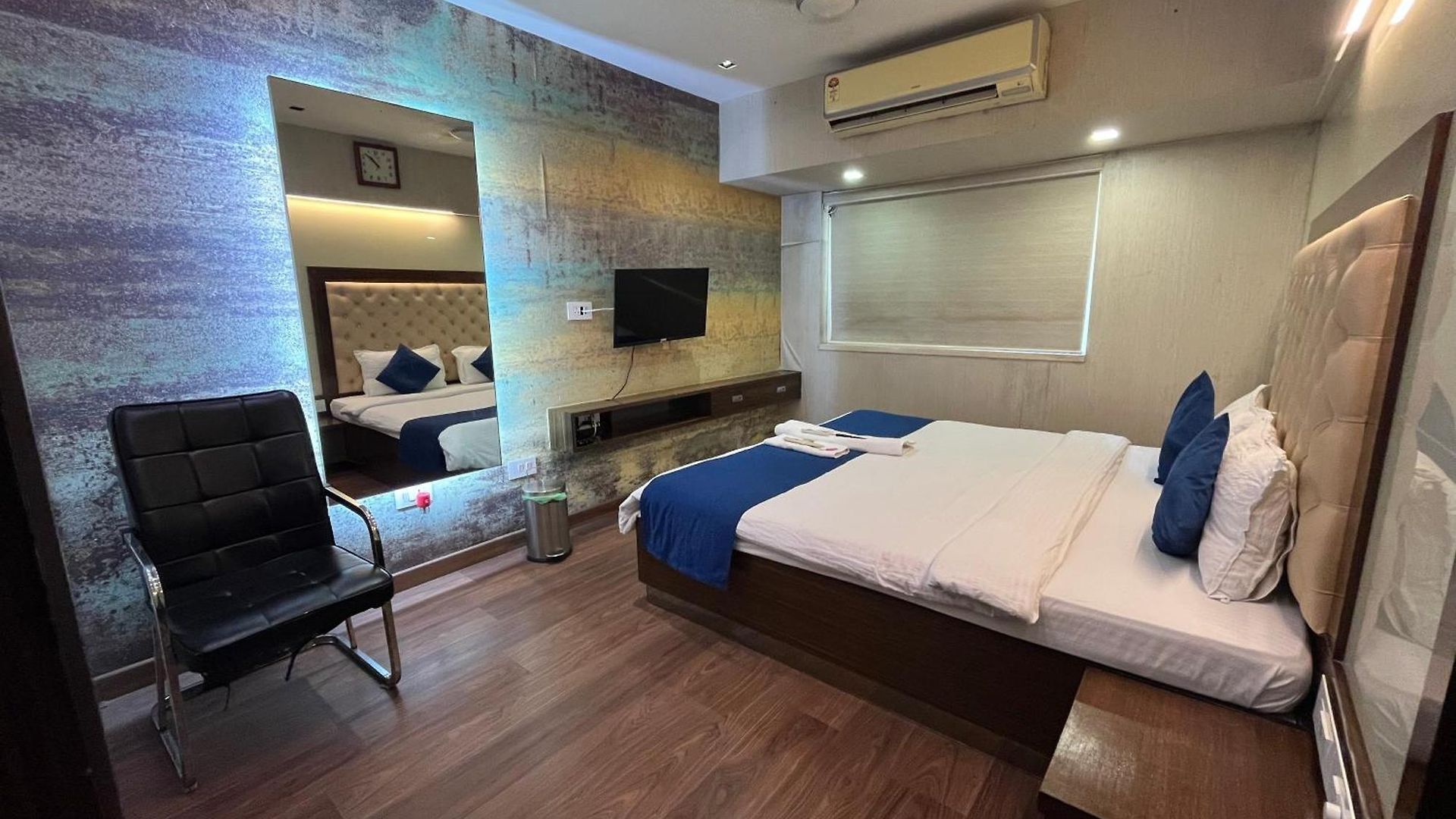 Zenith Luxe - Near Iit & Hiranandani, Powai Guest house