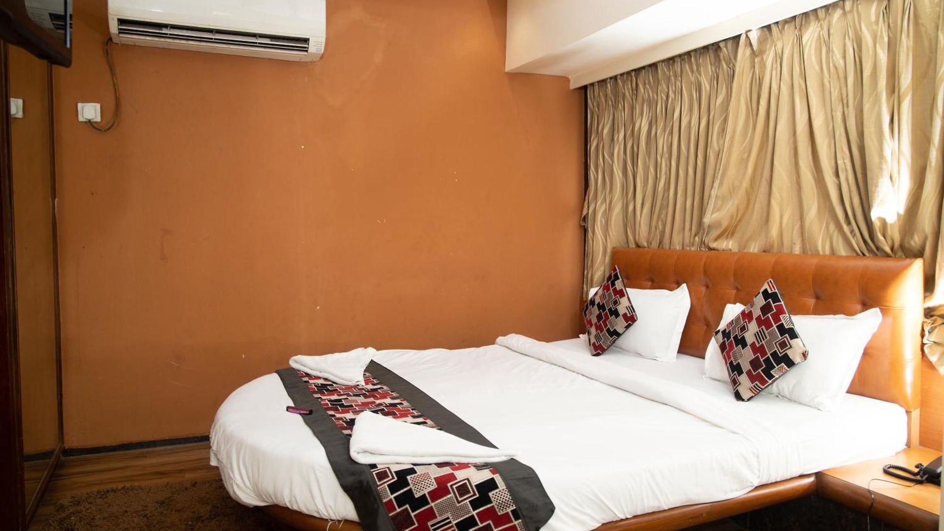 Hotel Jayshree By Anantaay Near Domestic Airport 3*