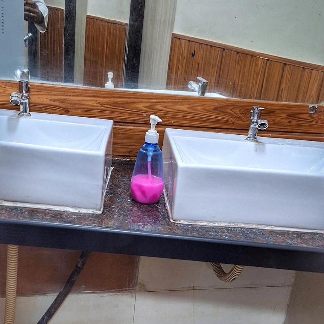 Sheetal Capsule hotel Mumbai