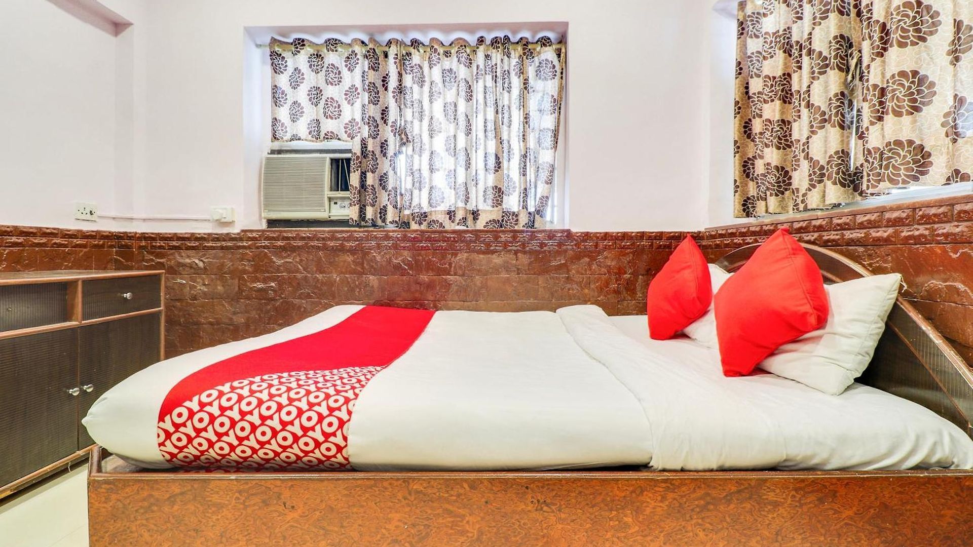Hotel Collection O Sher E Punjab Andheri 3*