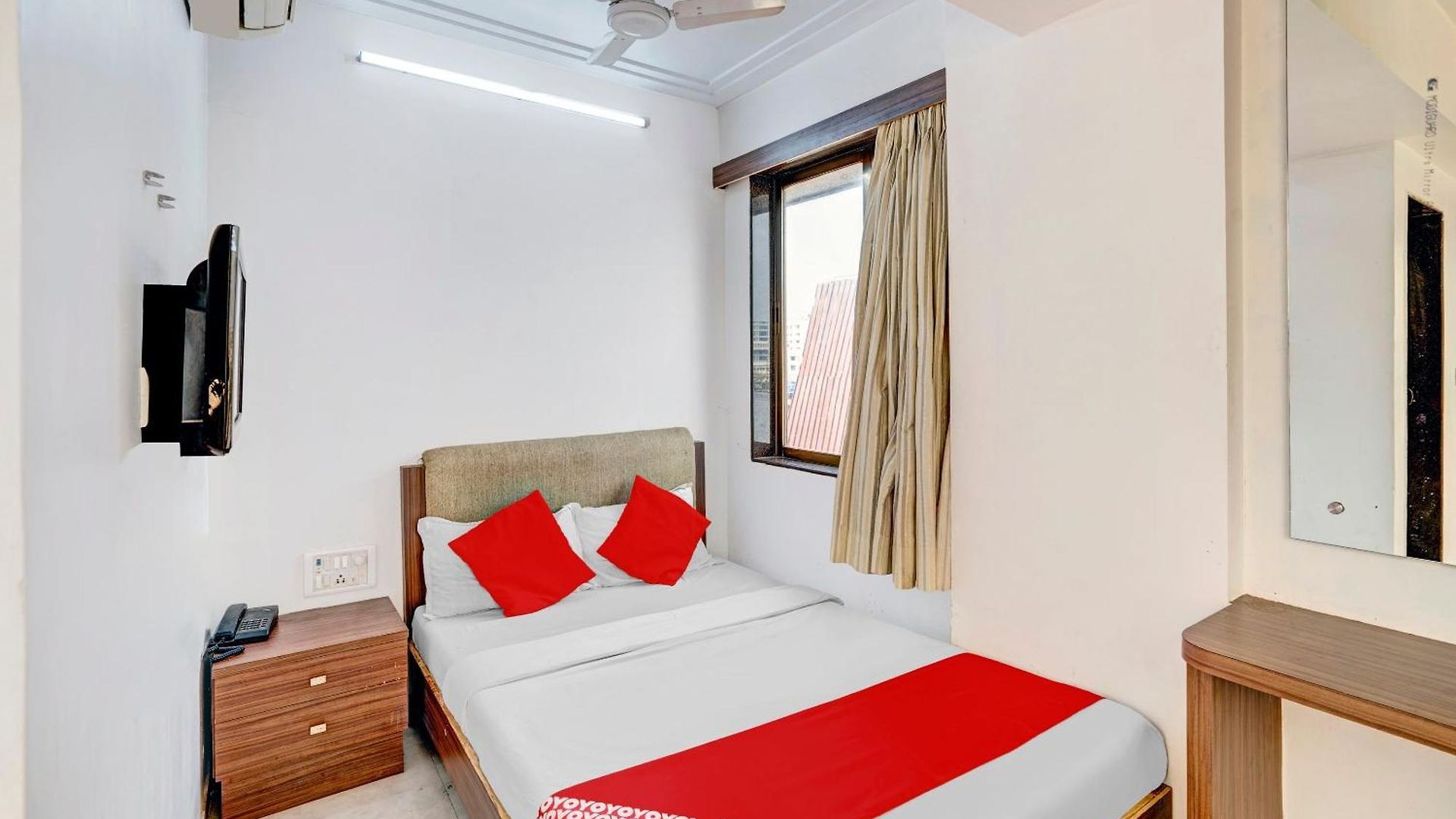 O Delight Near Andheri Railway Station 4*
