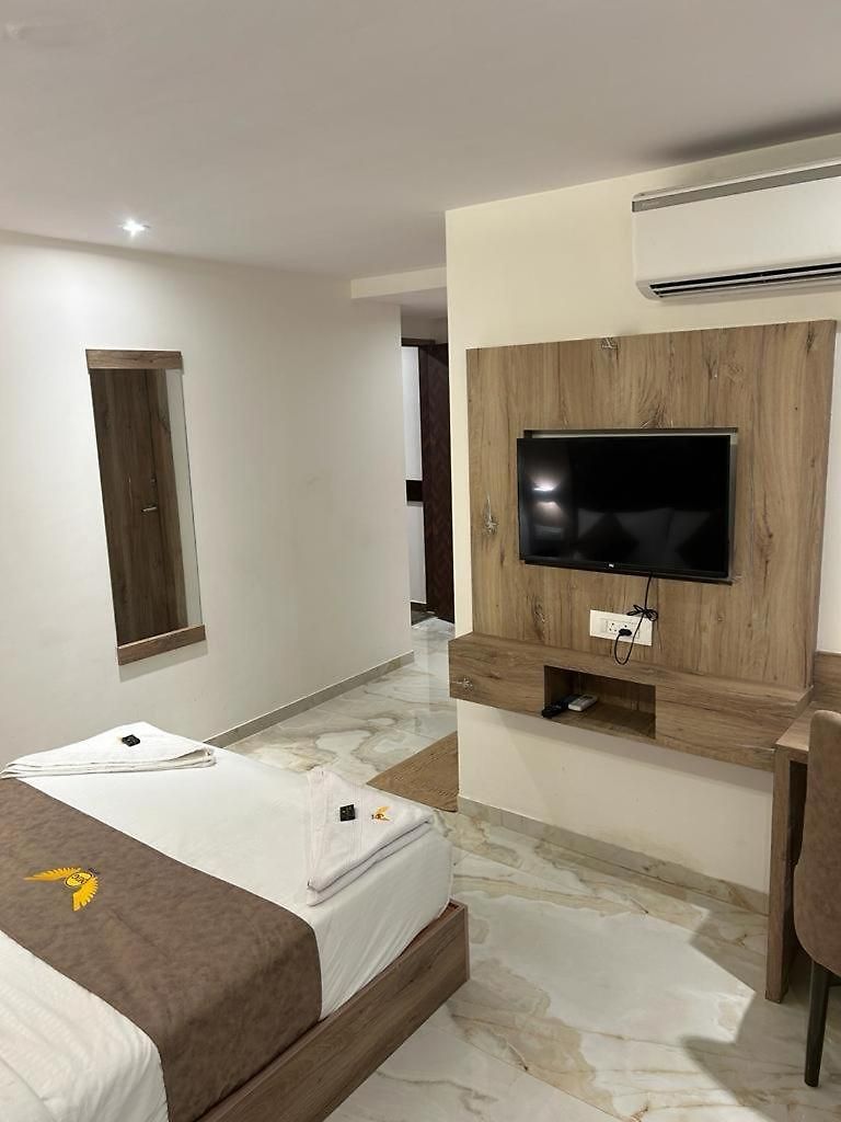 Hotel Mig Mumbai