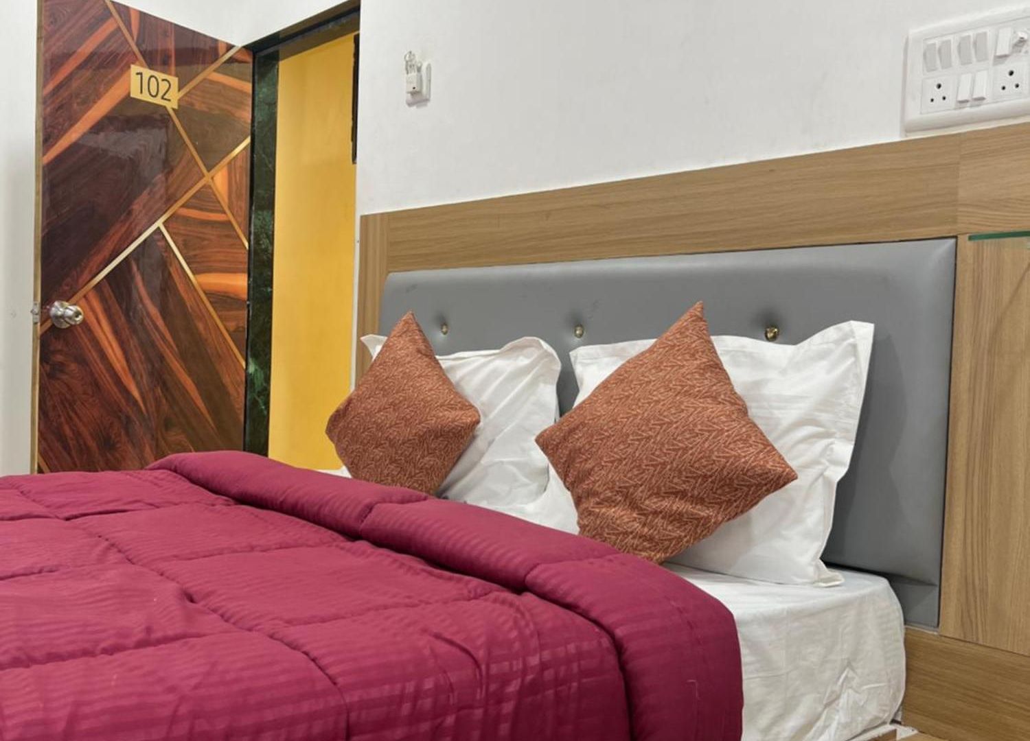 Jazz & Hotel 2*