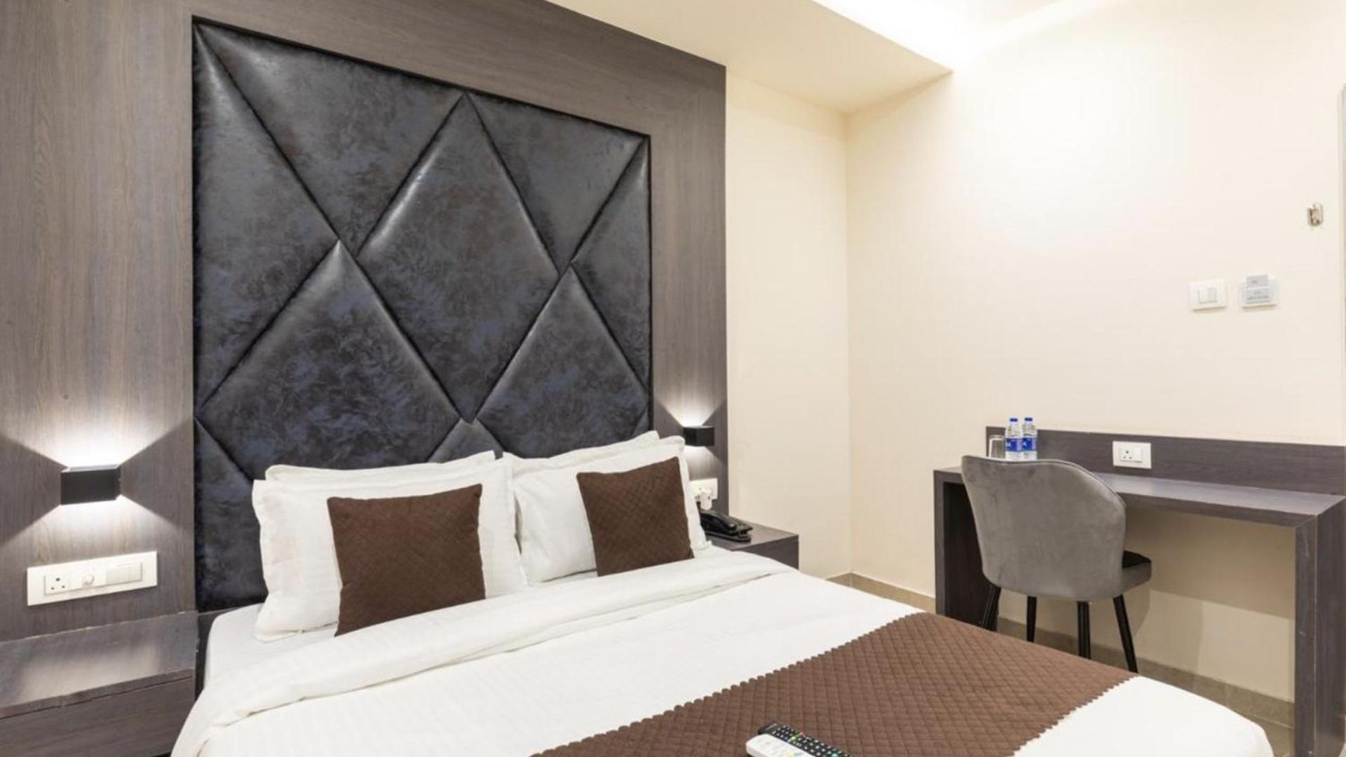 Artilla Hotel