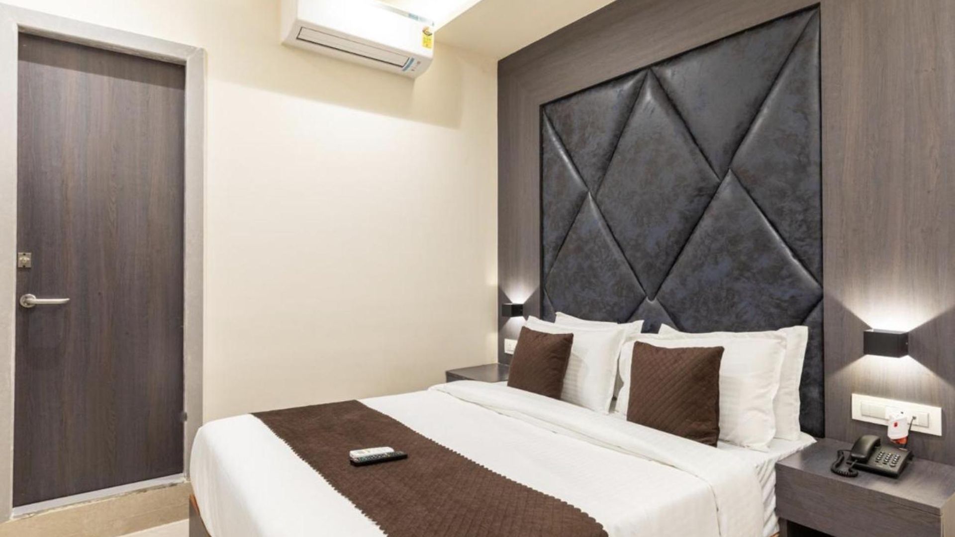 Hotel Artilla Mumbai