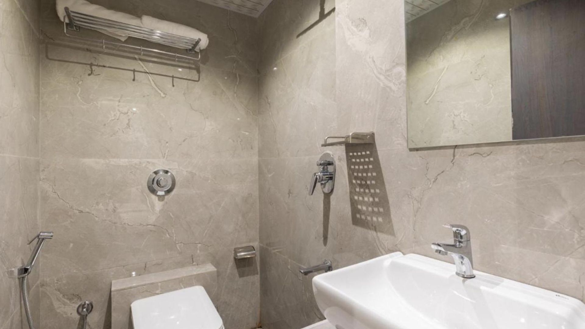 Hotel Artilla Mumbai