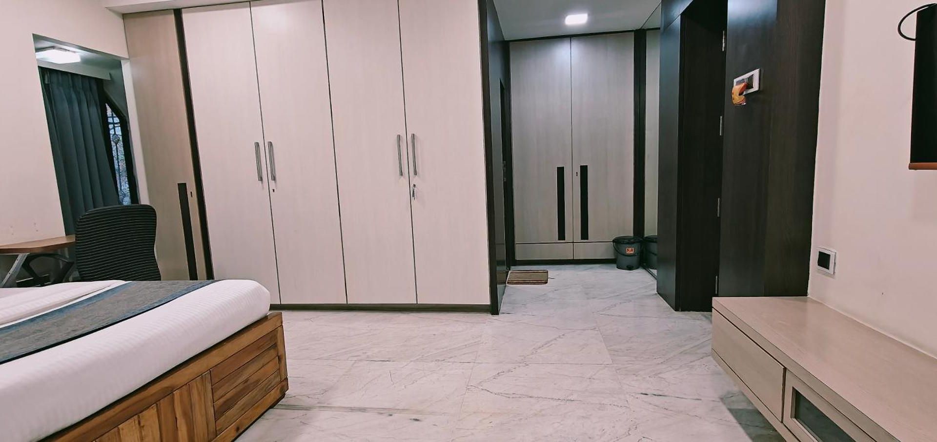 Tim Service Goregaon East Near Nesco 3* Mumbai