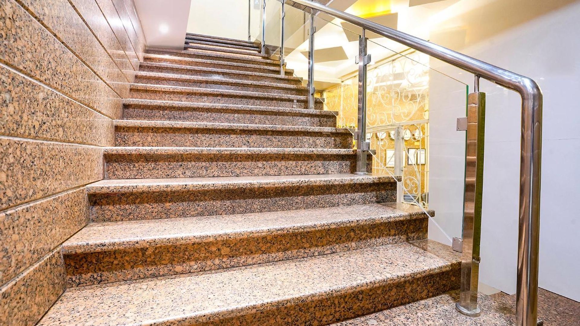 Retreat Hotel Mumbai