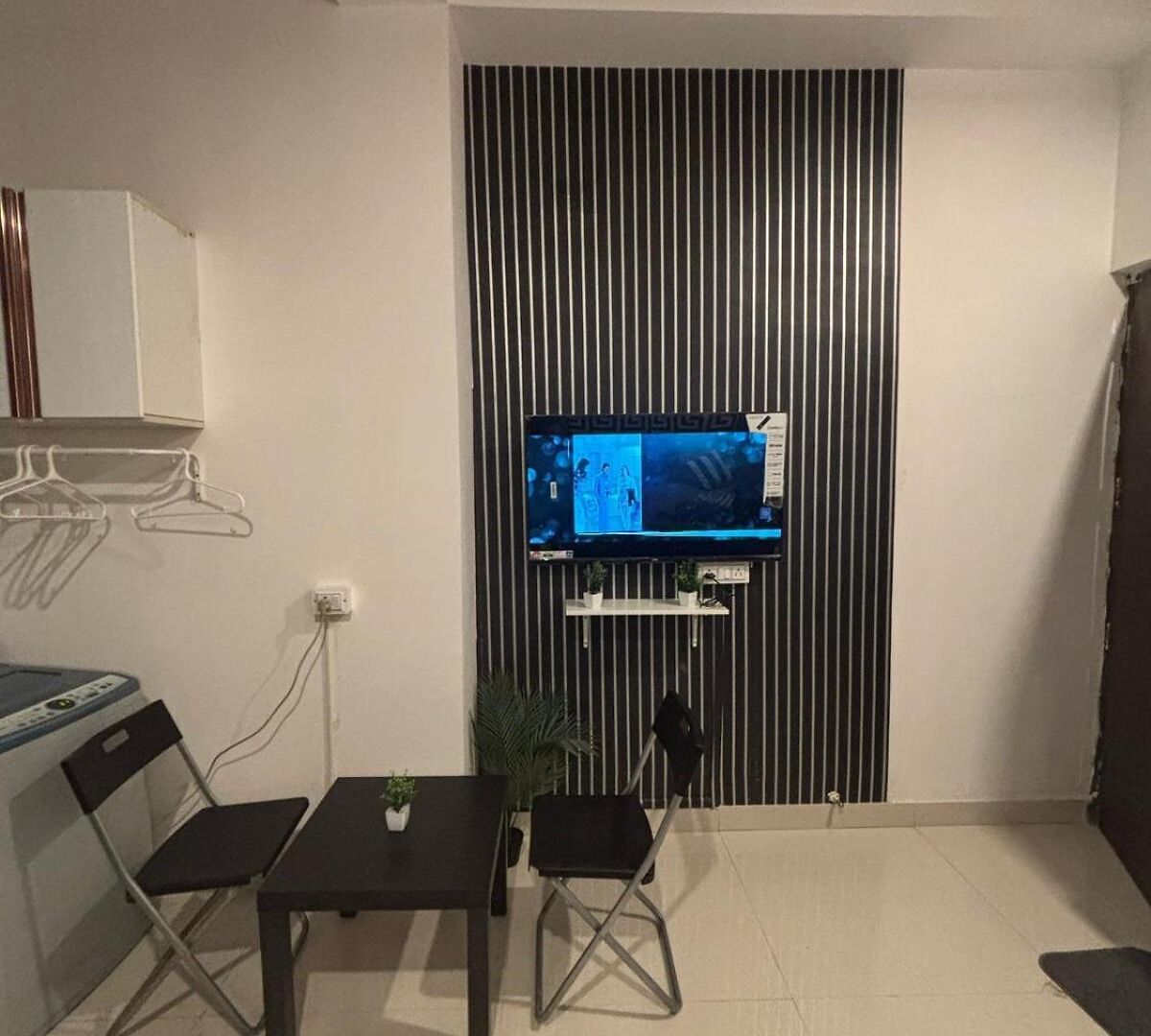 Apartment Ivy Splendour Dice Private Studio, Oshiwara