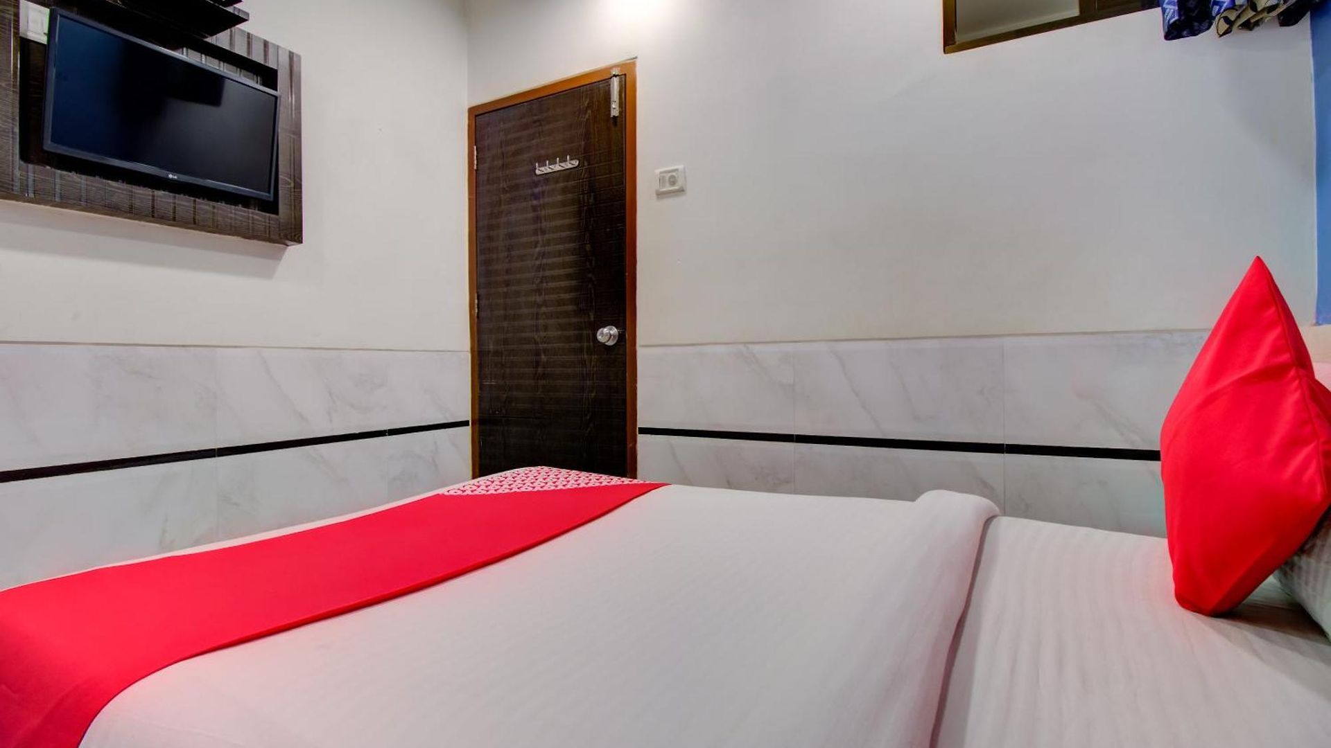 Hotel O Sion Residency