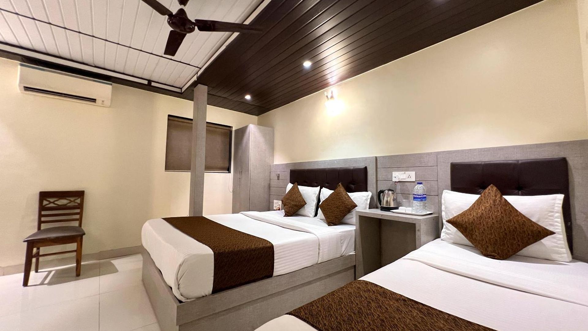 Palace Hotel Mumbai