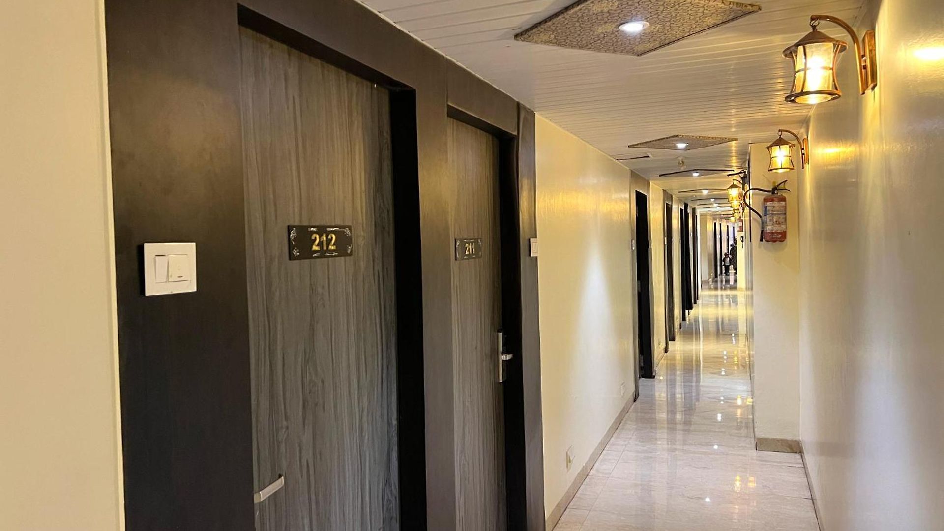 Palace 3*