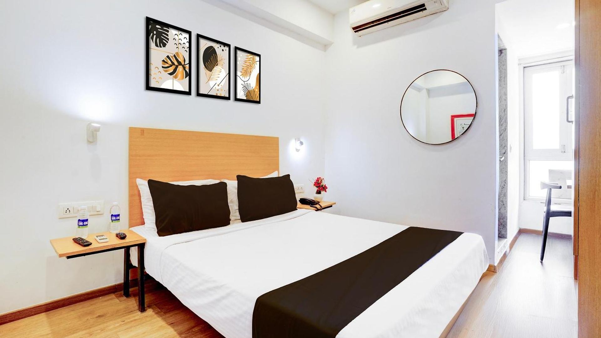 Super Townhouse Khar The Habitat