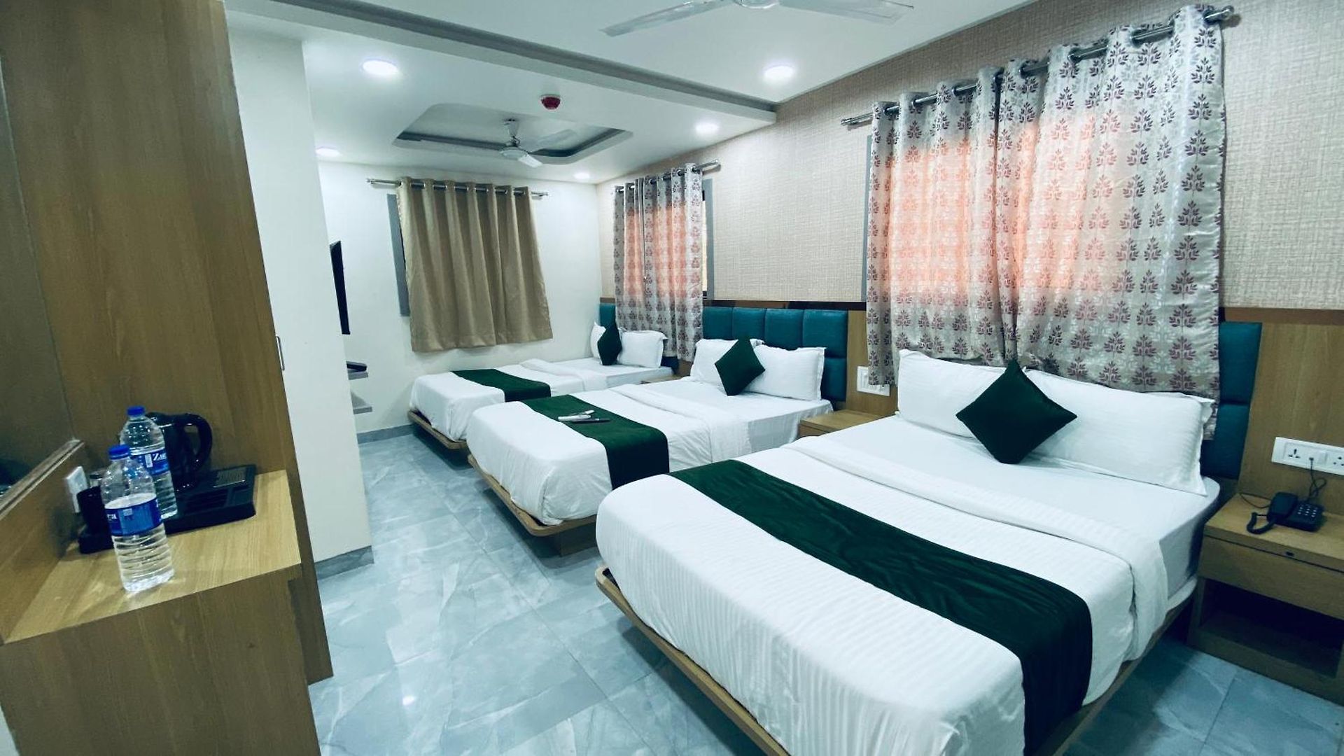 Hotel Bkc Gold View Near Bandra Kurla Complex 3*