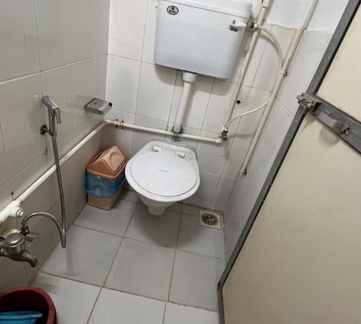 1bhk Entire Flat In Oshiwara