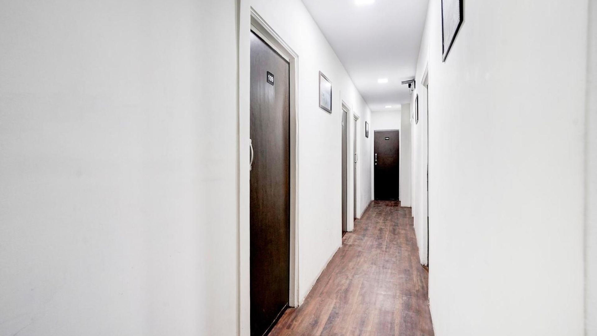 Super O Bkc Santacruz East Hotel