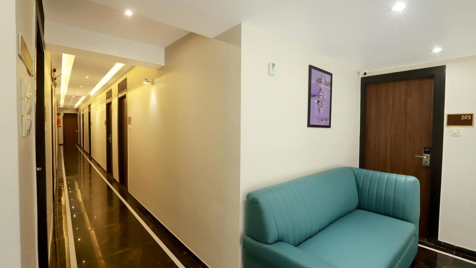 Atlas Plaza 3* Mumbai