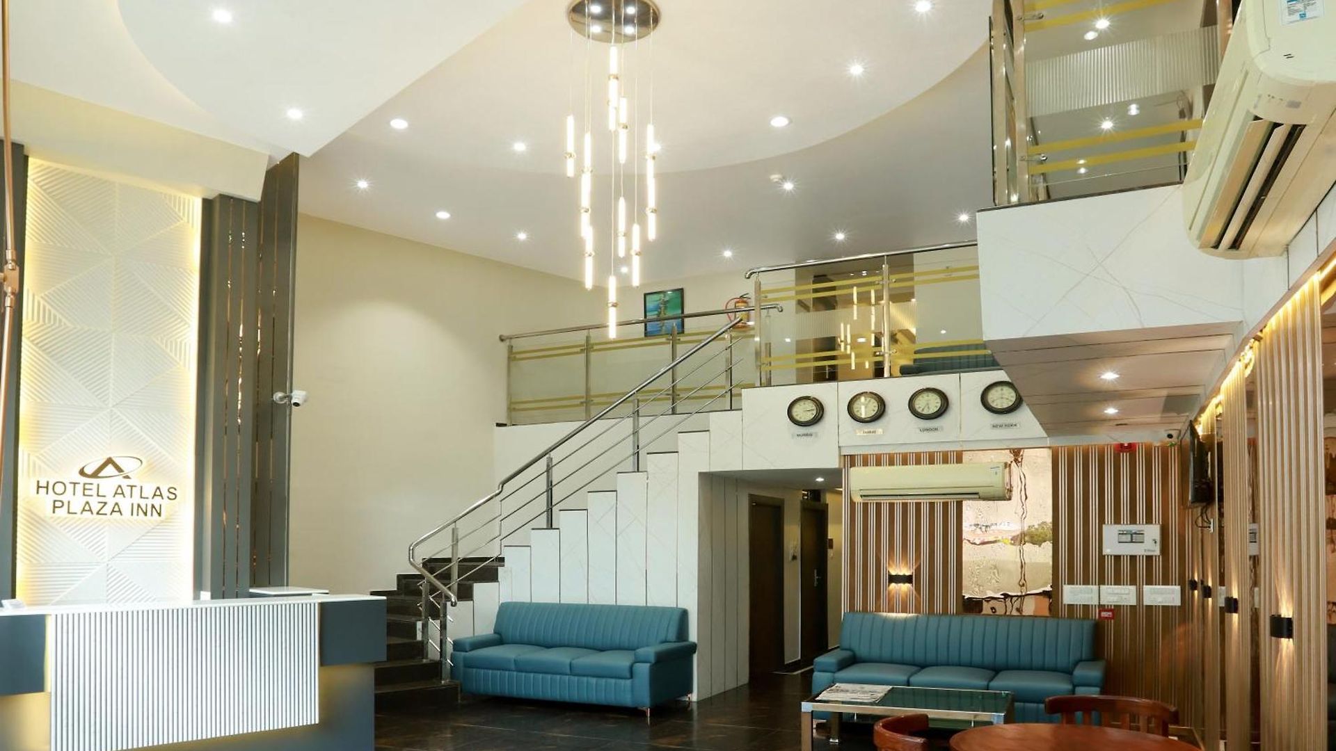 Hotel Atlas Plaza 3*