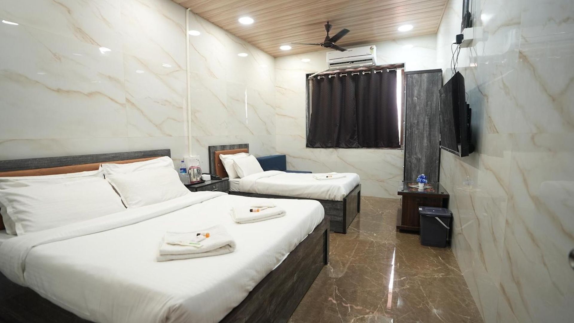 Hotel Jupiter Residency