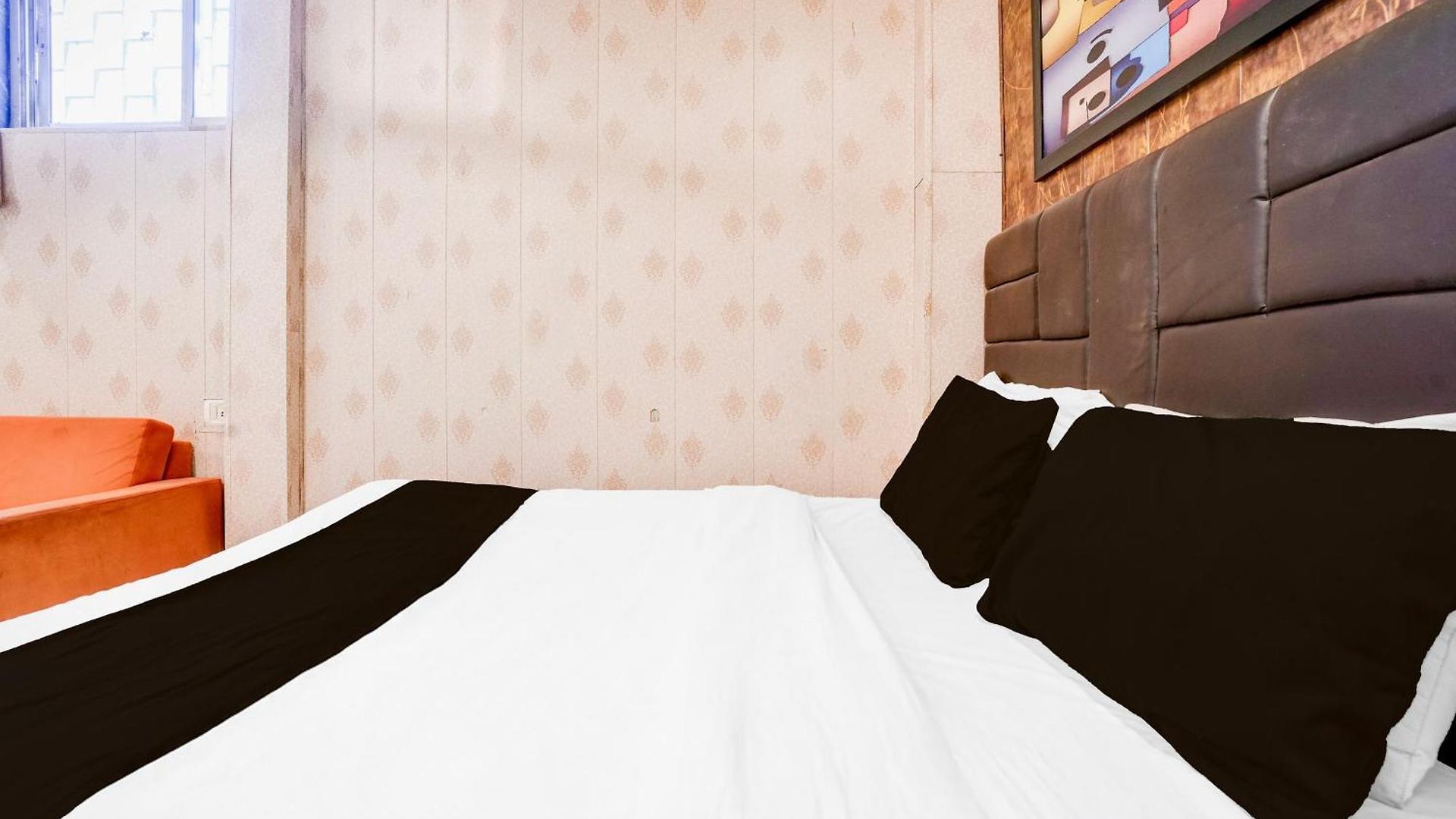 Hotel O Aksa