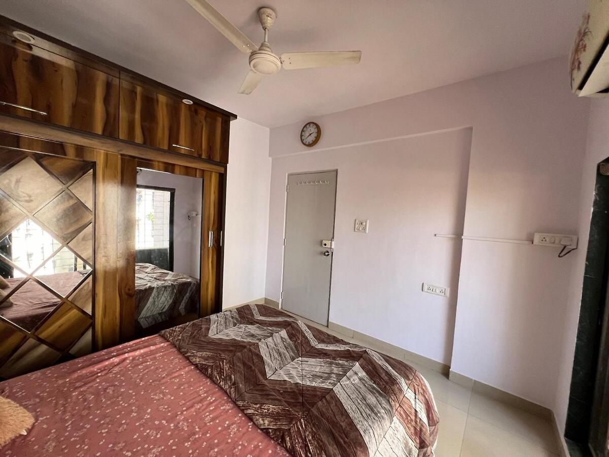 Apartment In Andheri West -007 Mumbai
