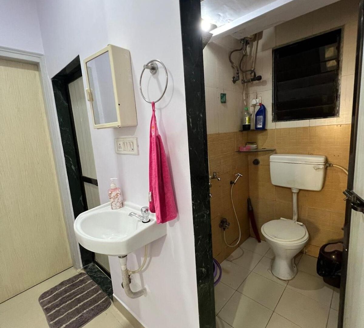 Apartment In Andheri West -007
