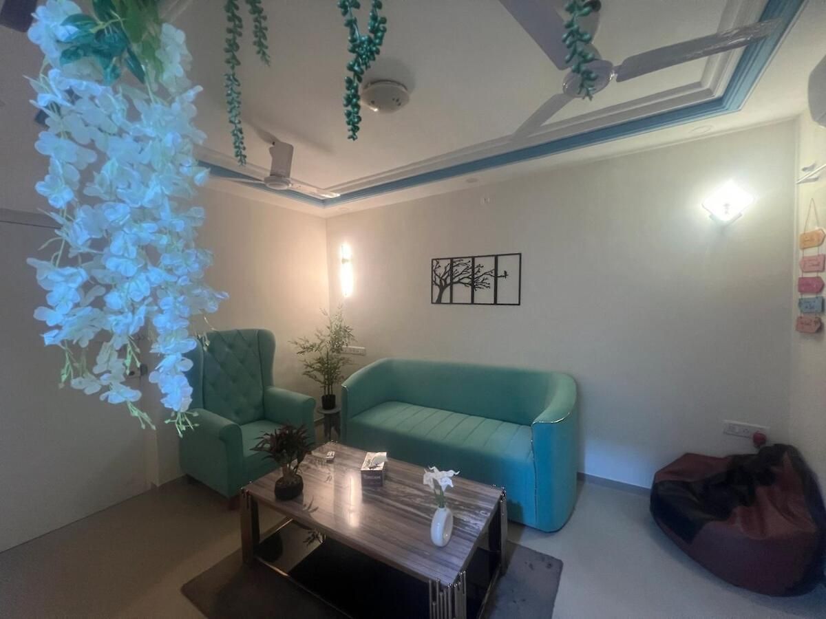 Apartment 2bhk Flat -5min From Goregaon Nesco
