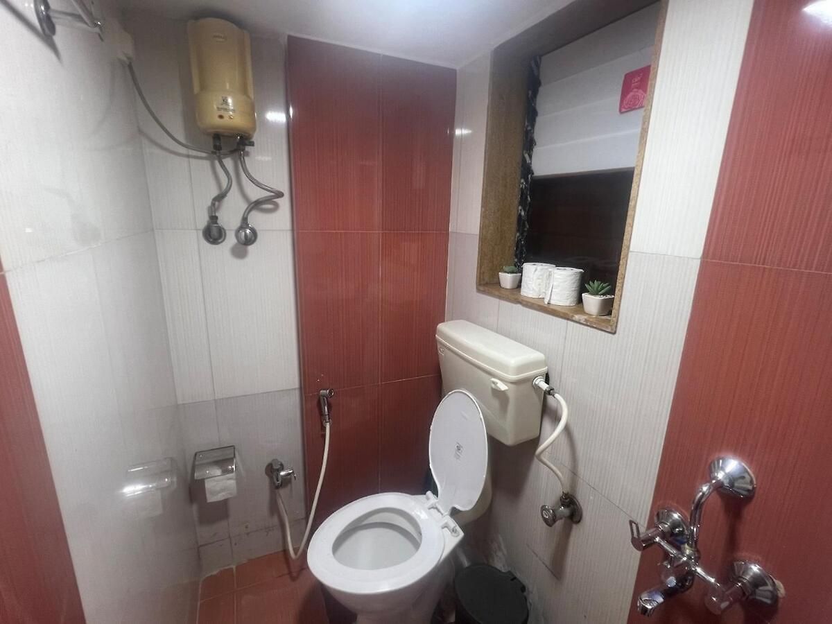 Apartment 2bhk Flat -5min From Goregaon Nesco