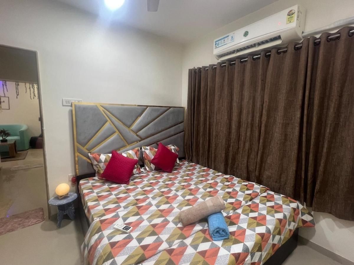 Apartment 2bhk Flat -5min From Goregaon Nesco *