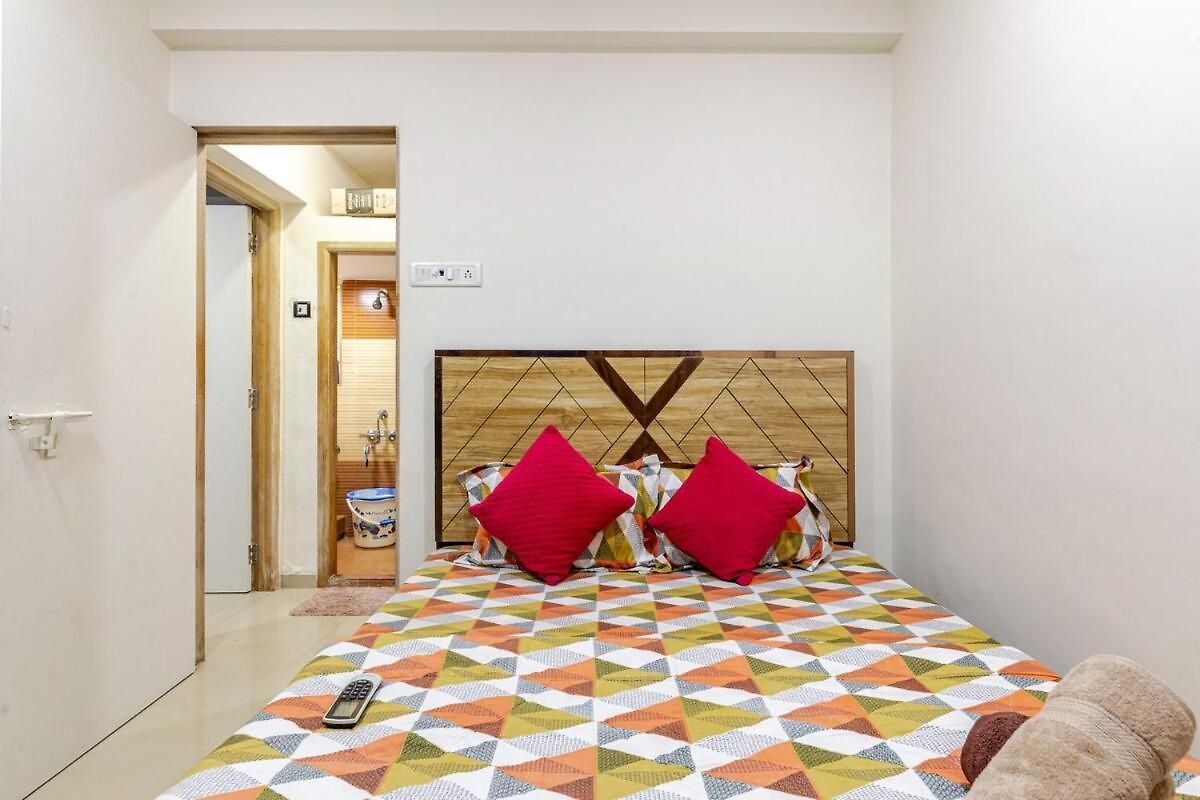 2bhk Flat -5min From Goregaon Nesco * Mumbai
