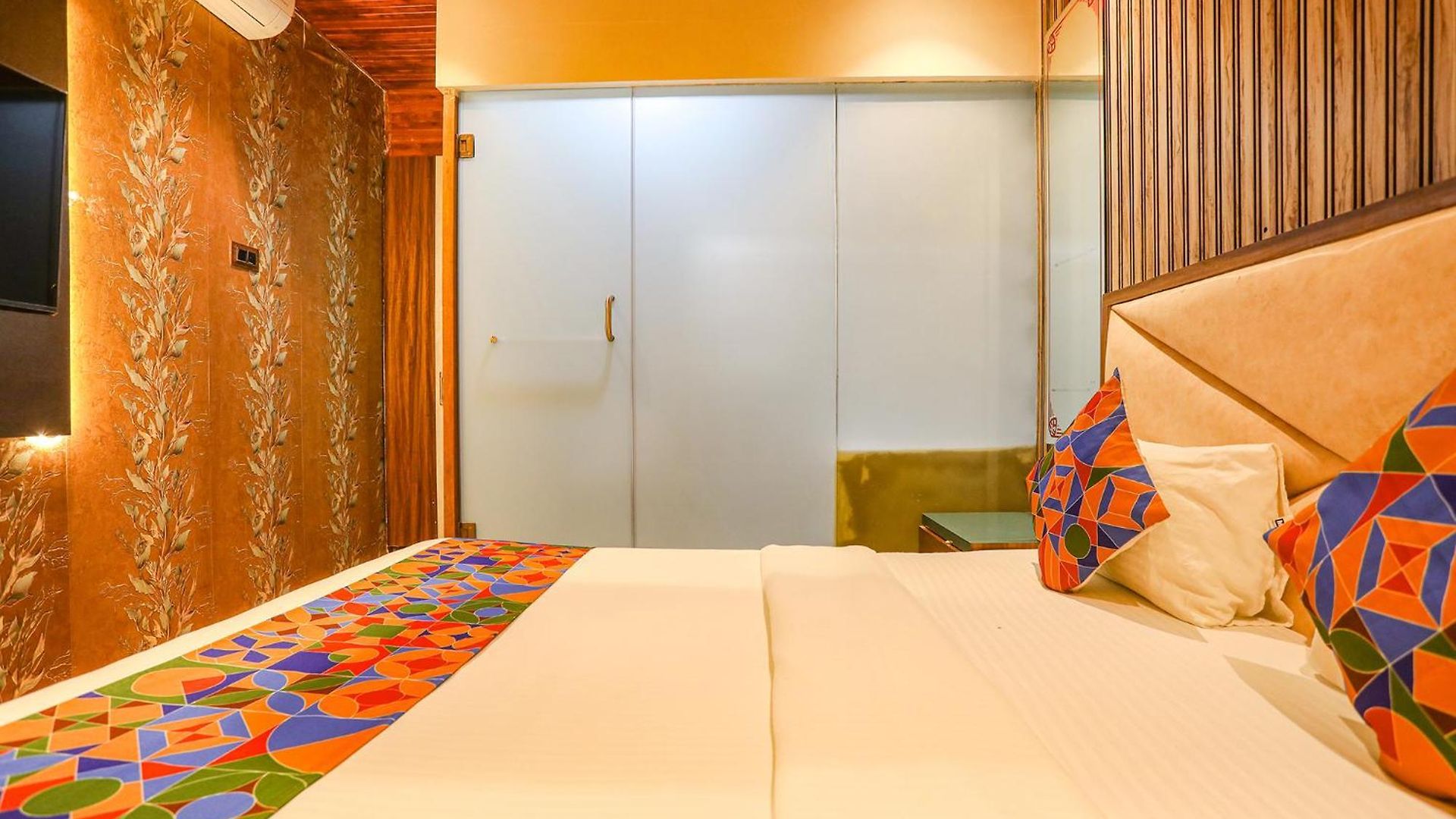 Via Versova Residency - Nr Kokilaben Hospital 3* Mumbai