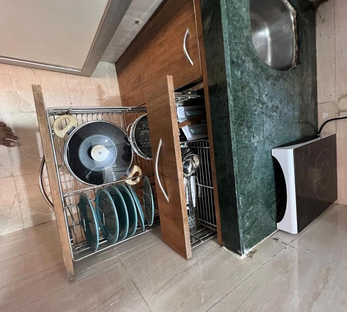 Apartment 1bhk Flat In Juhu