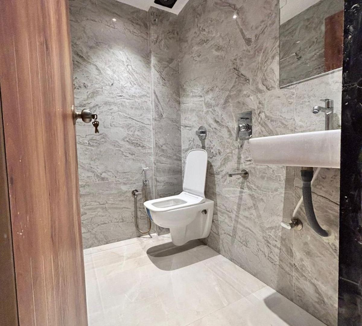 Hotel Lavish Park 2*