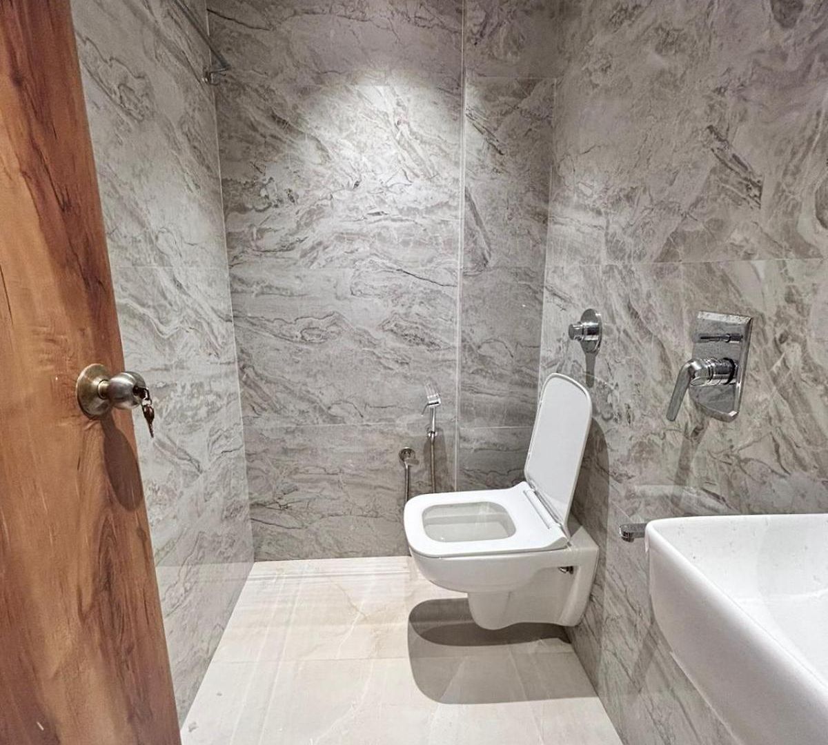 Lavish Park Hotel 2*