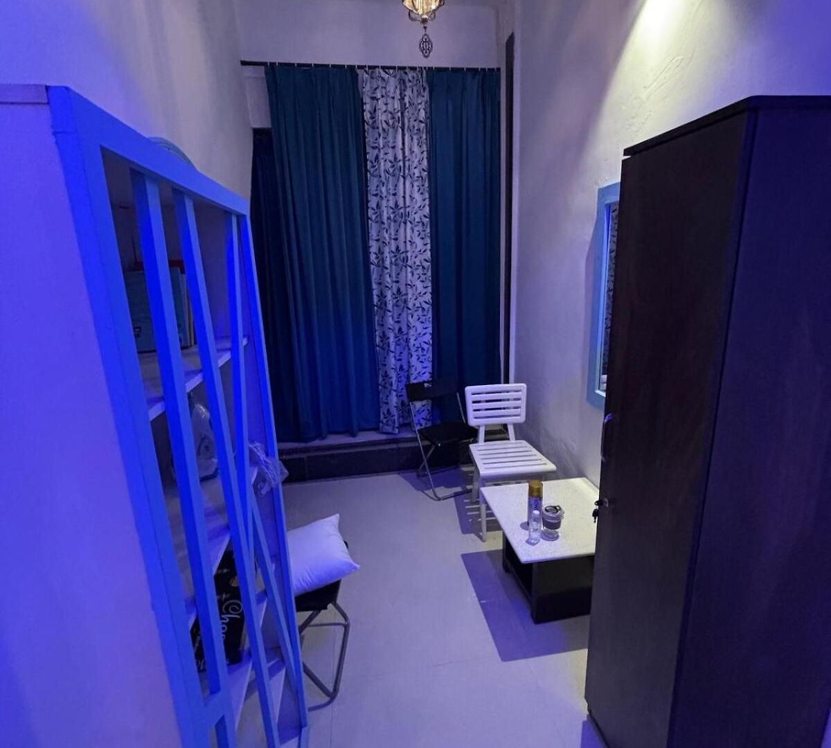 Ivy Splendour Blu Private Studio, Oshiwara, * Mumbai