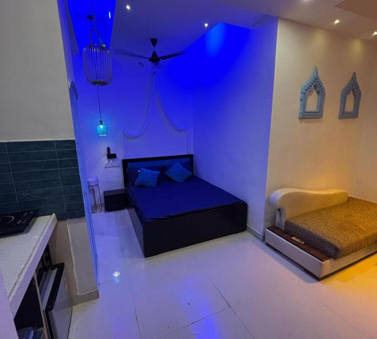 Ivy Splendour Blu Private Studio, Oshiwara, * Mumbai